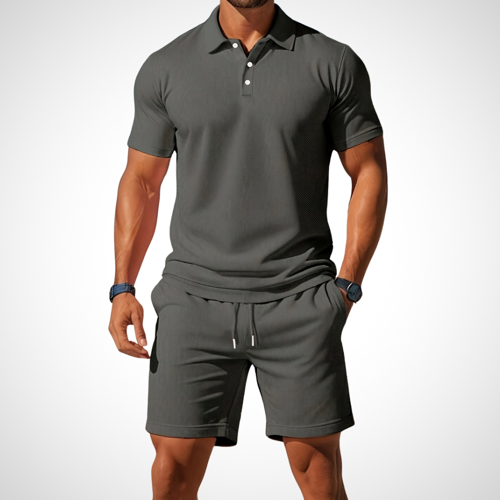 Completo da Uomo con T-Shirt Polo e Pantaloncini in Cotone per un Look Estivo