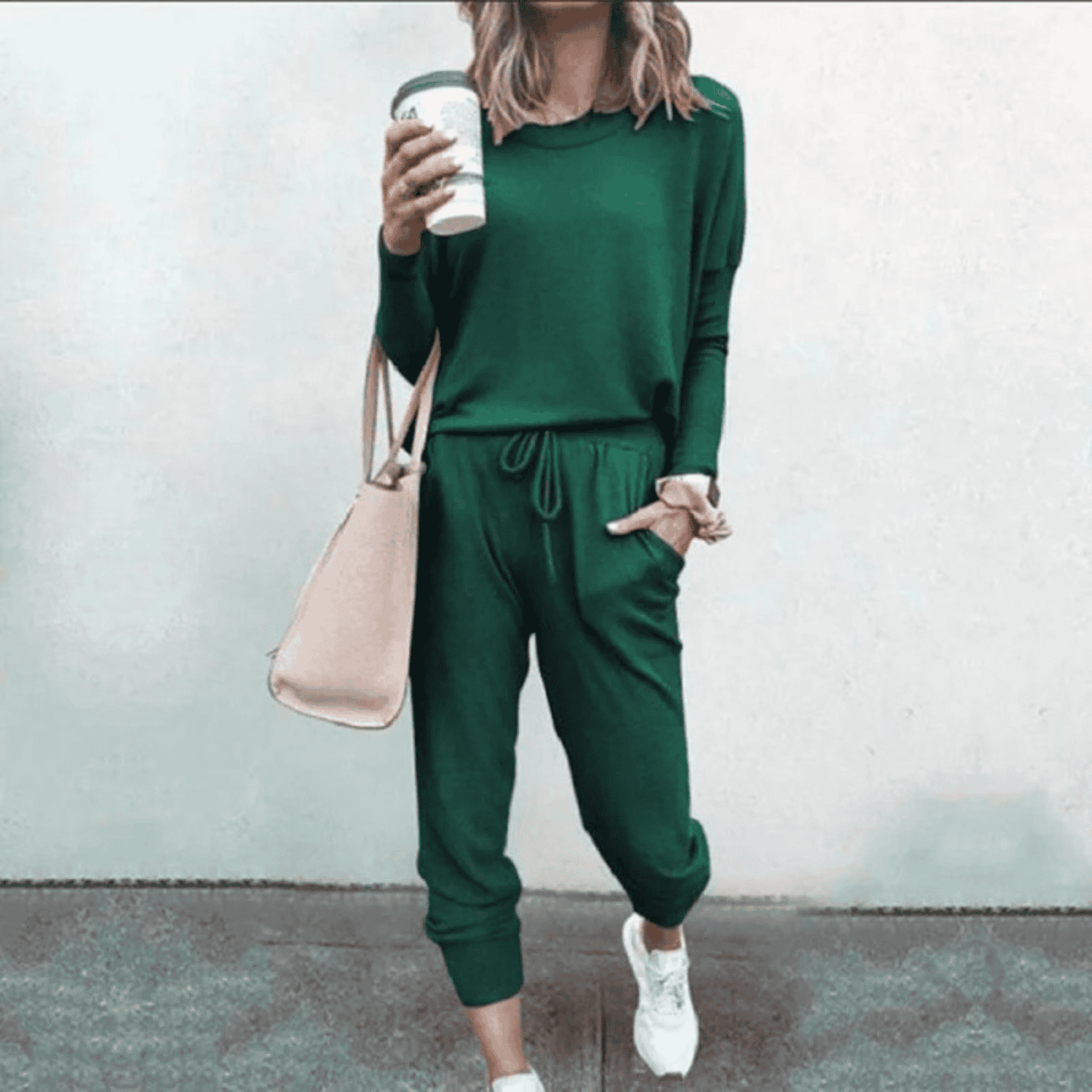 Completo due pezzi da donna a maniche lunghe con coulisse in vita