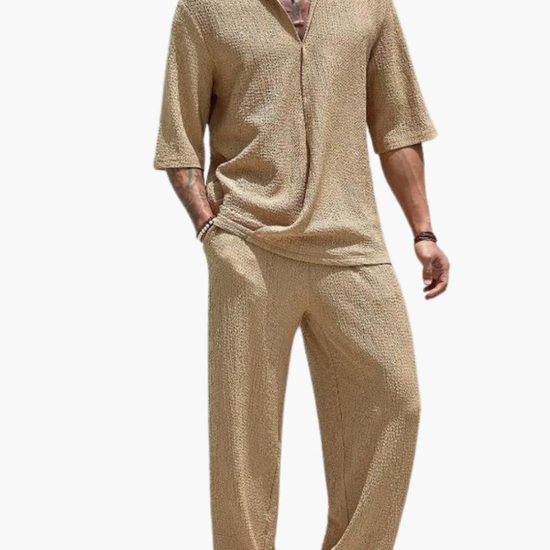 Completo Estivo da Uomo con Camicia a Maniche Corte e Pantaloni con Vita Elastica