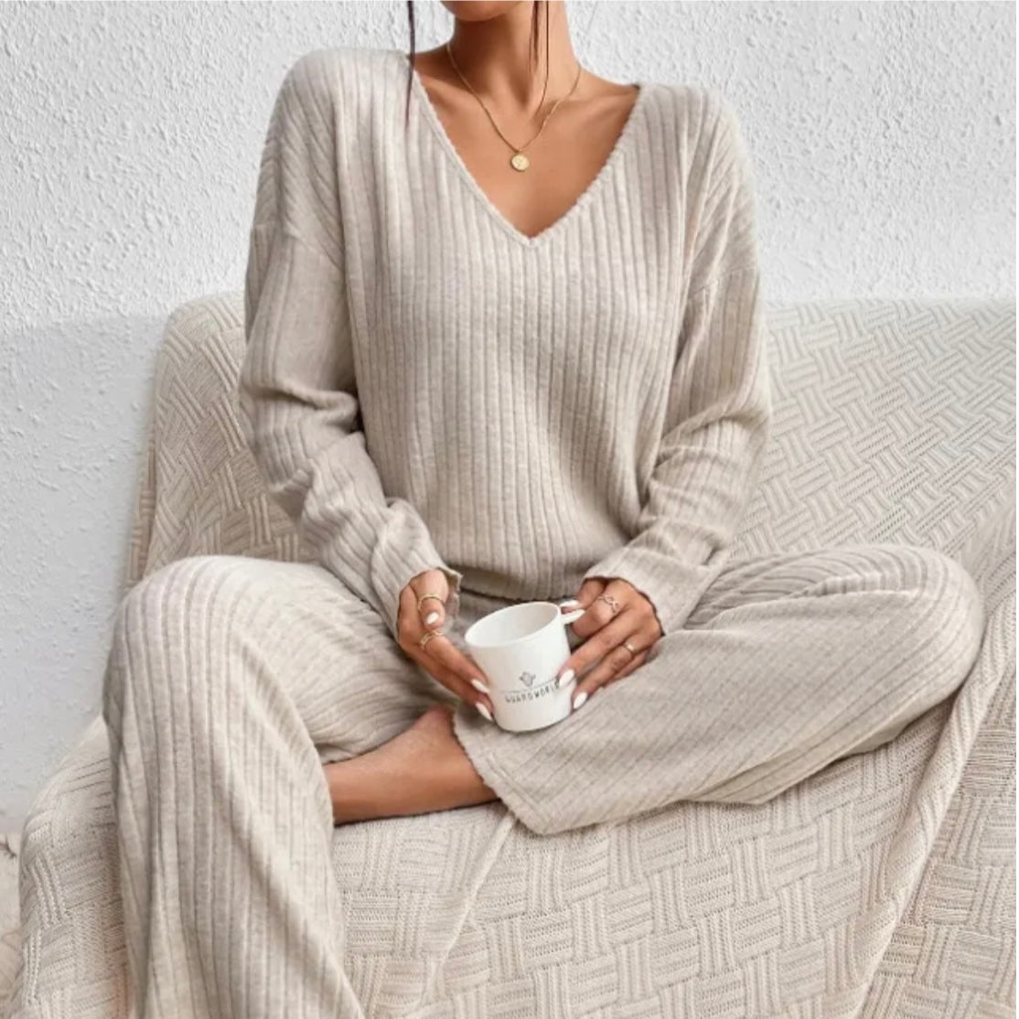 Completo loungewear in maglia da donna