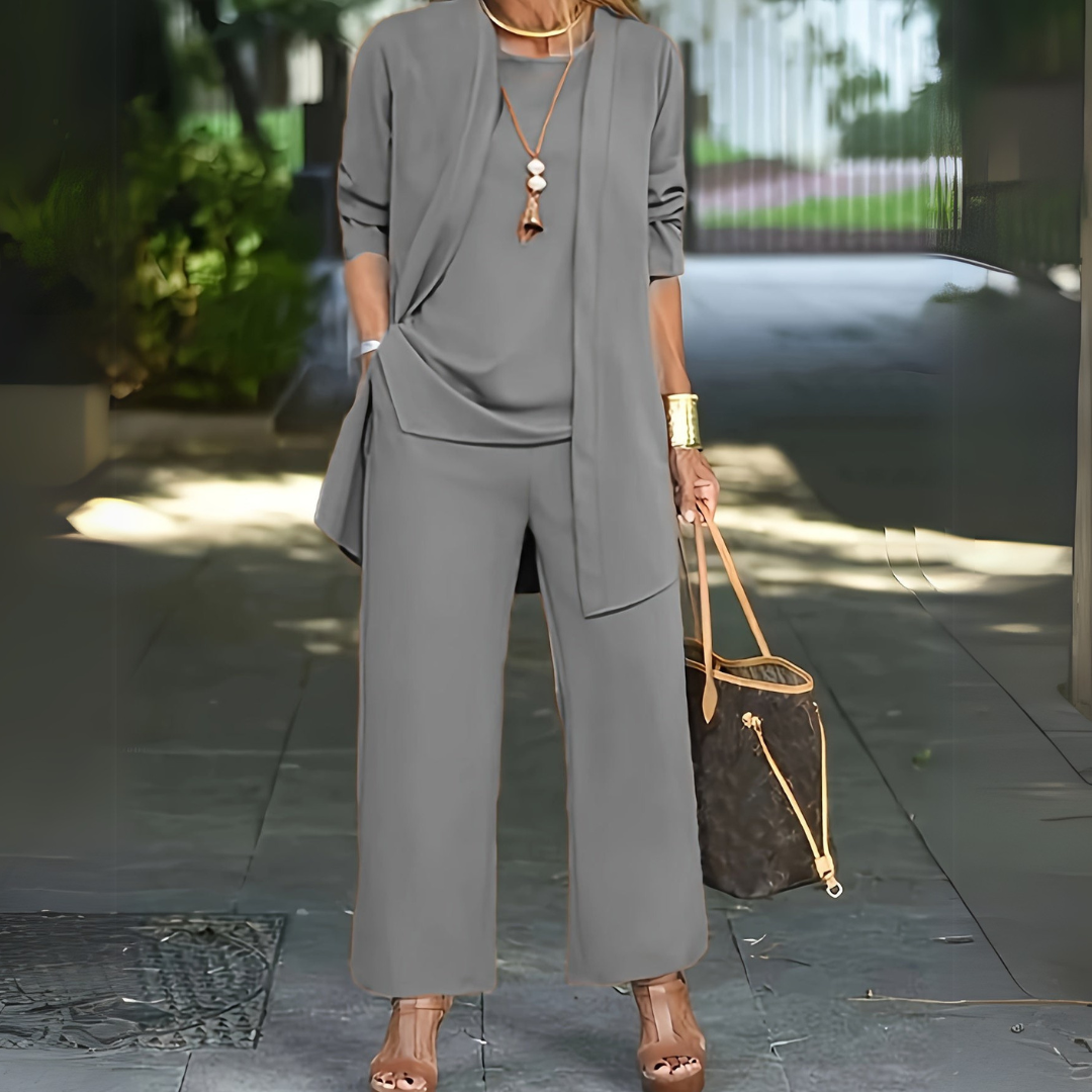 Completo tre pezzi da donna con pantaloni a gamba larga