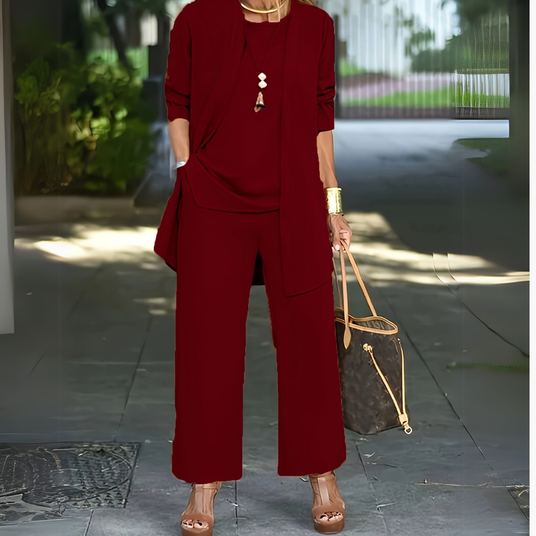 Completo tre pezzi da donna con pantaloni a gamba larga