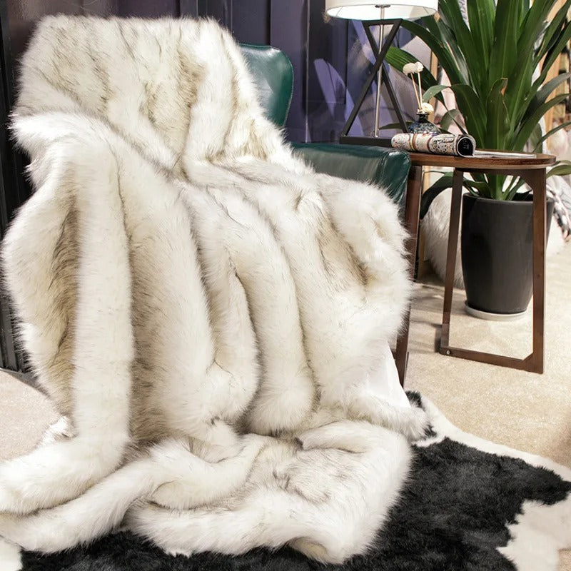 Coperta di Lusso in Pelliccia Ecologica - Calore e Stile per la Tua Casa