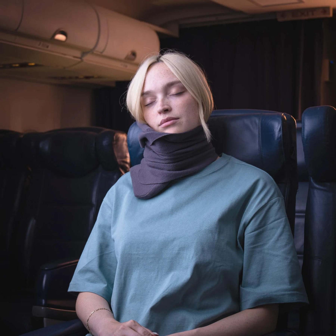 Cuscino da viaggio cervicale a forma di sciarpone per aereo e auto