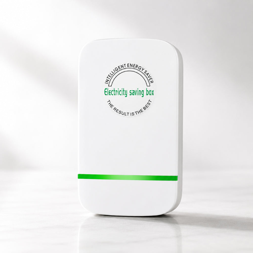 Dispositivo di Risparmio Energetico per Presa Domestica con Controllo della Tensione