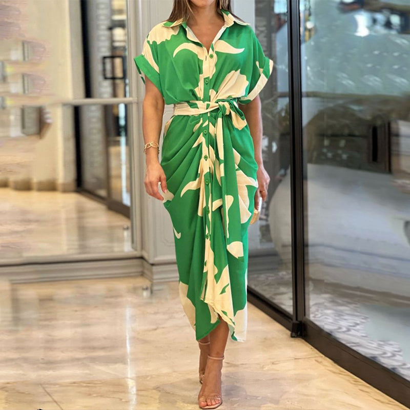 Elegante abito estivo arricciato per un comfort di stile