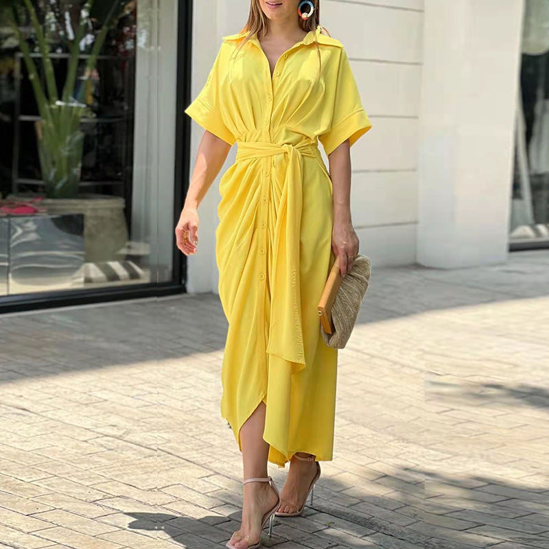 Elegante abito estivo arricciato per un comfort di stile