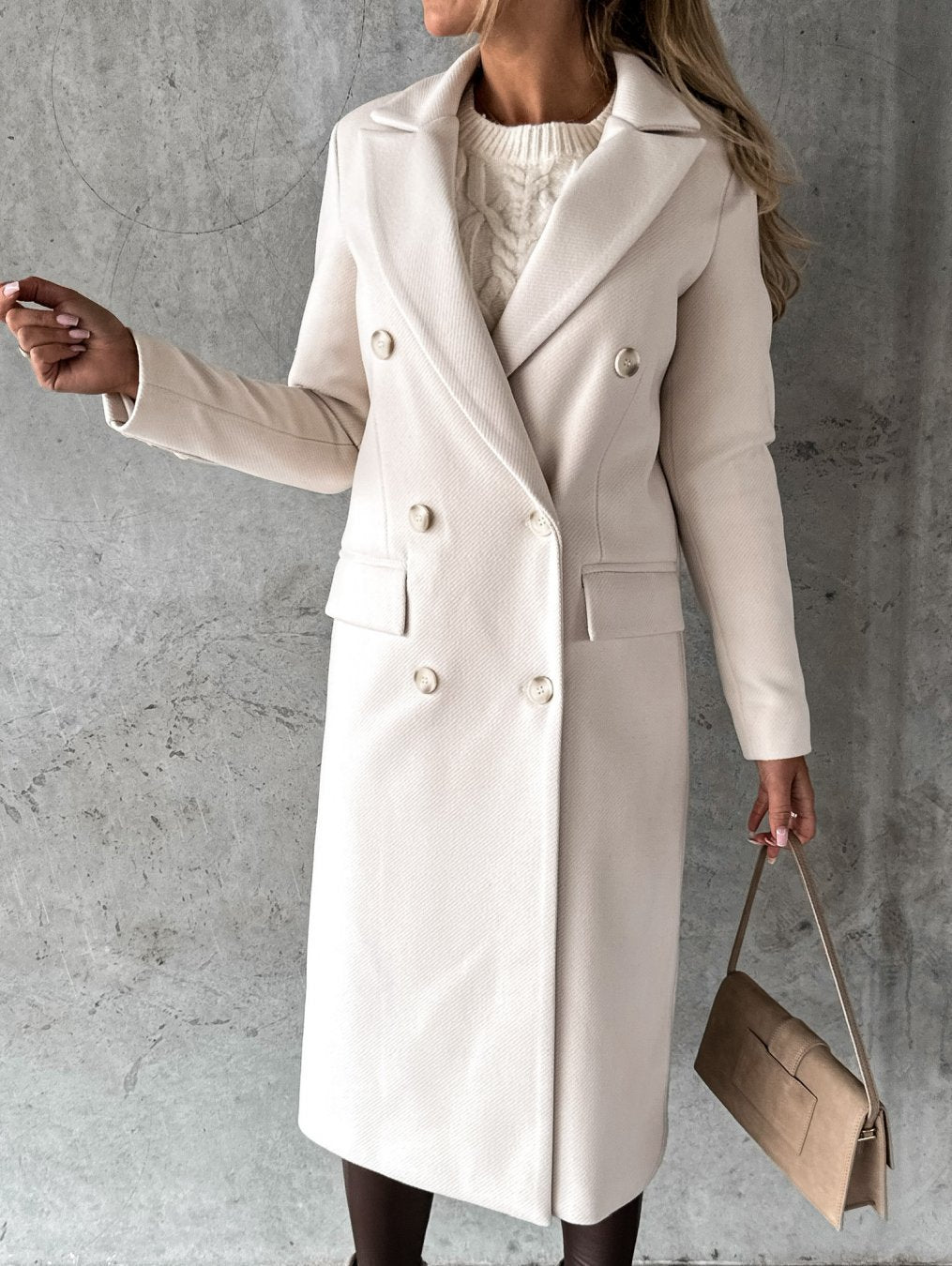 Elegante Cappotto Invernale per un Look Raffinato e Caldo