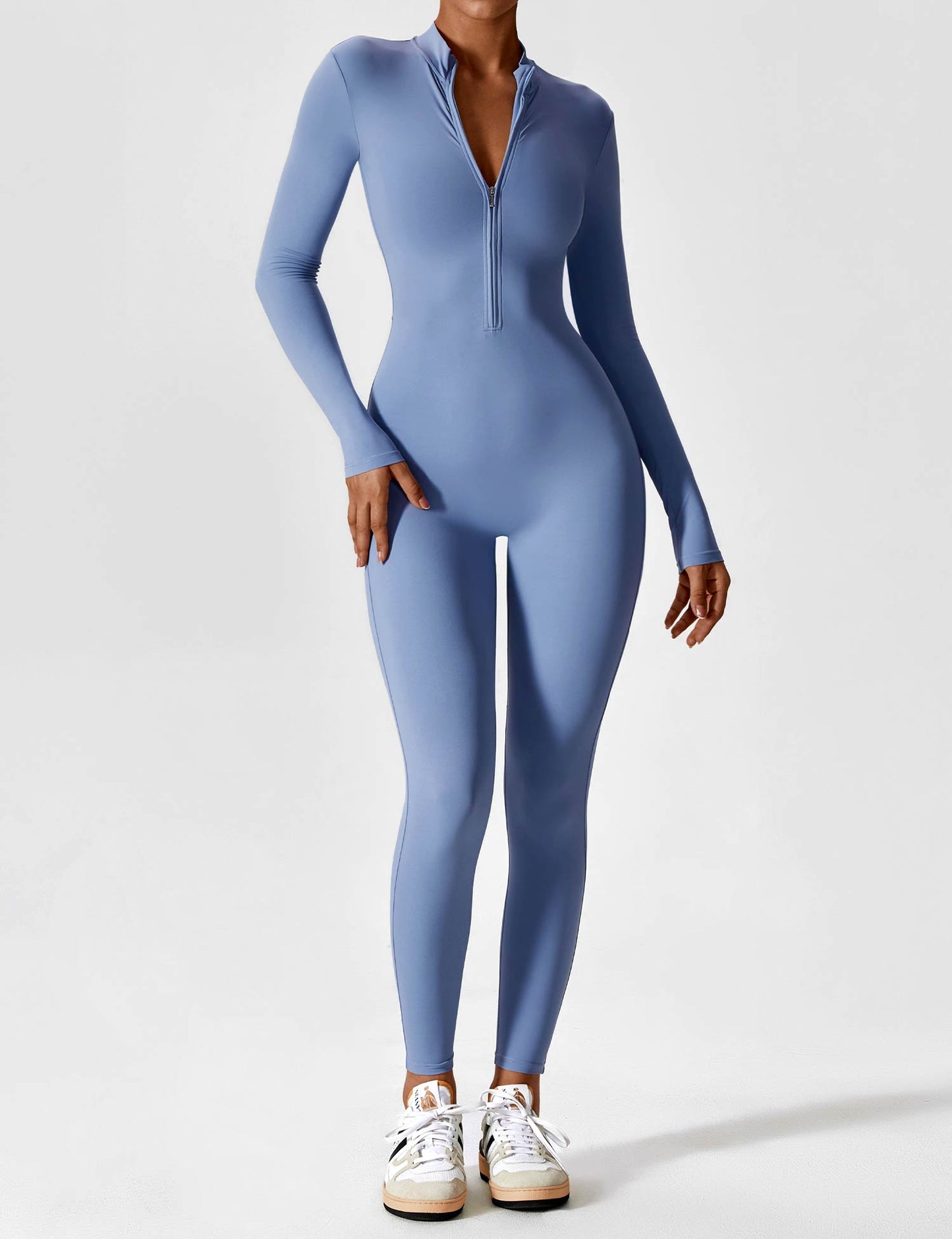 Elegante jumpsuit da donna a maniche lunghe con collo alto