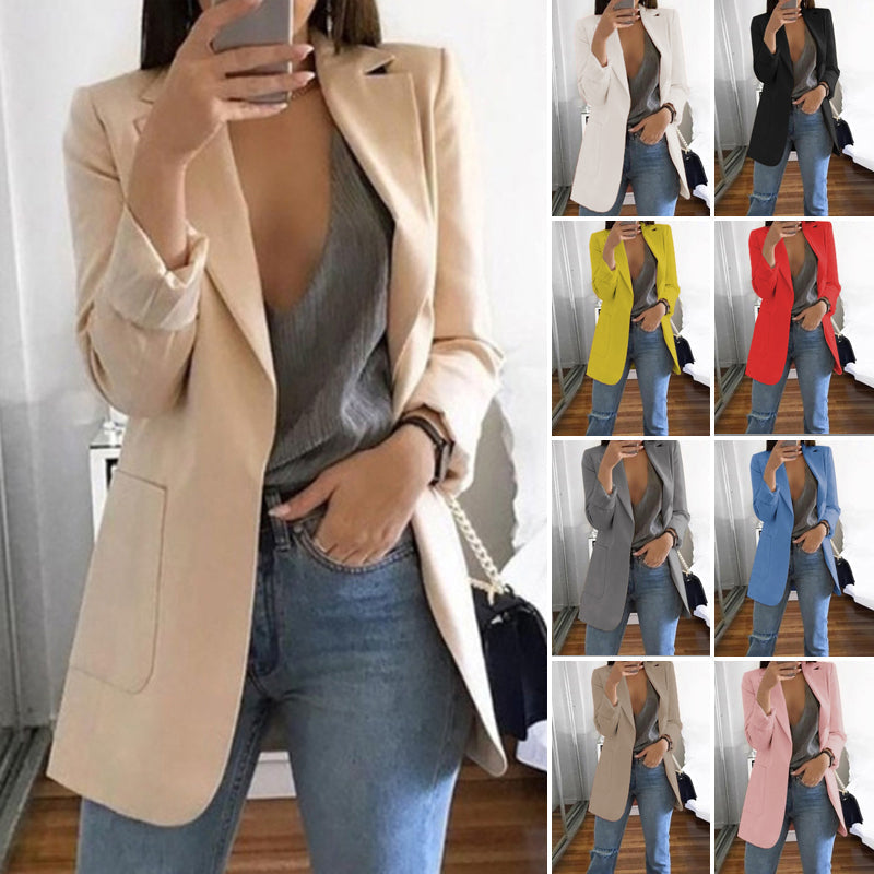 Elegante Tailleur da Donna in Varie Colorazioni - Design Classico