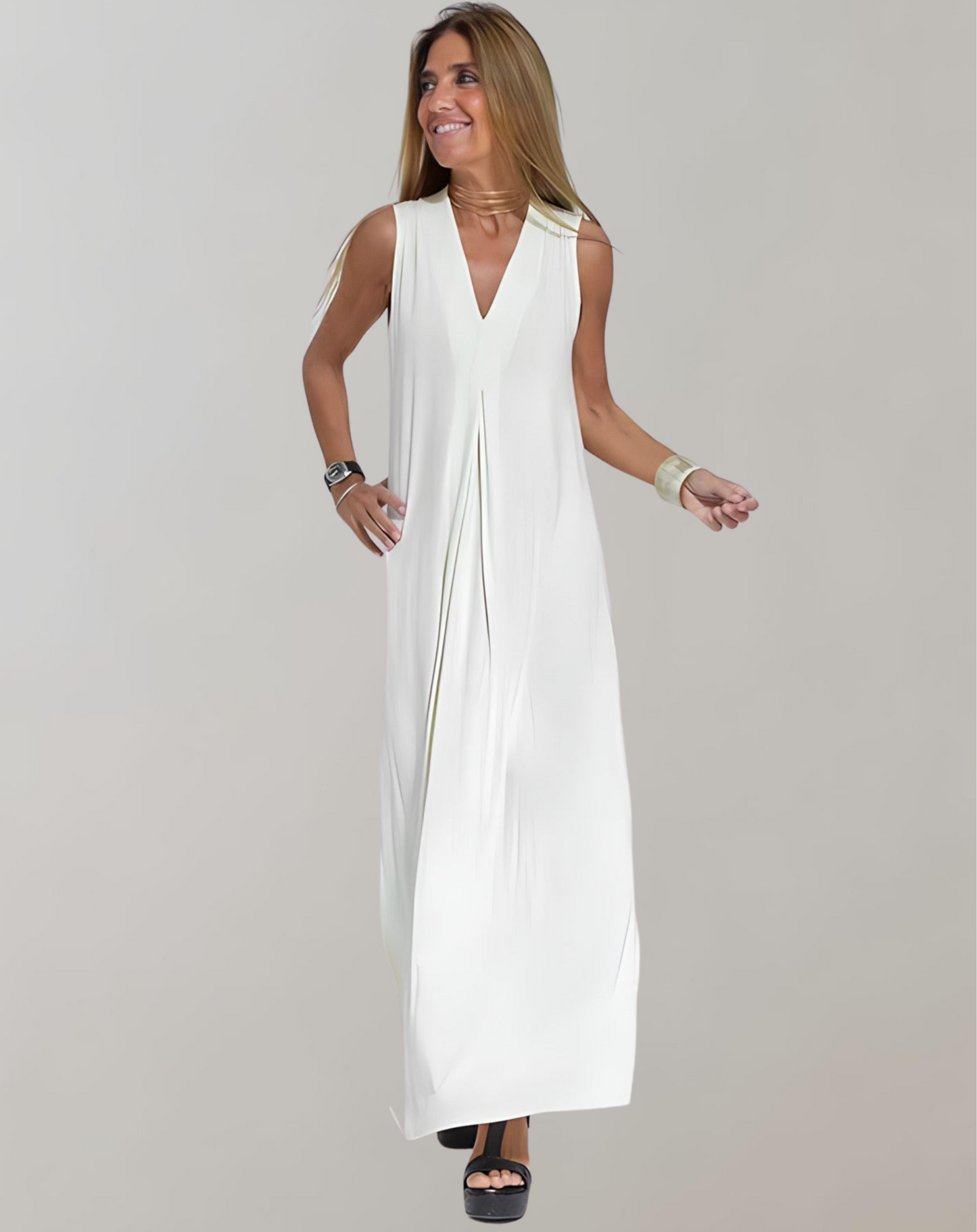 Elegante vestito lungo estivo con scollo a V