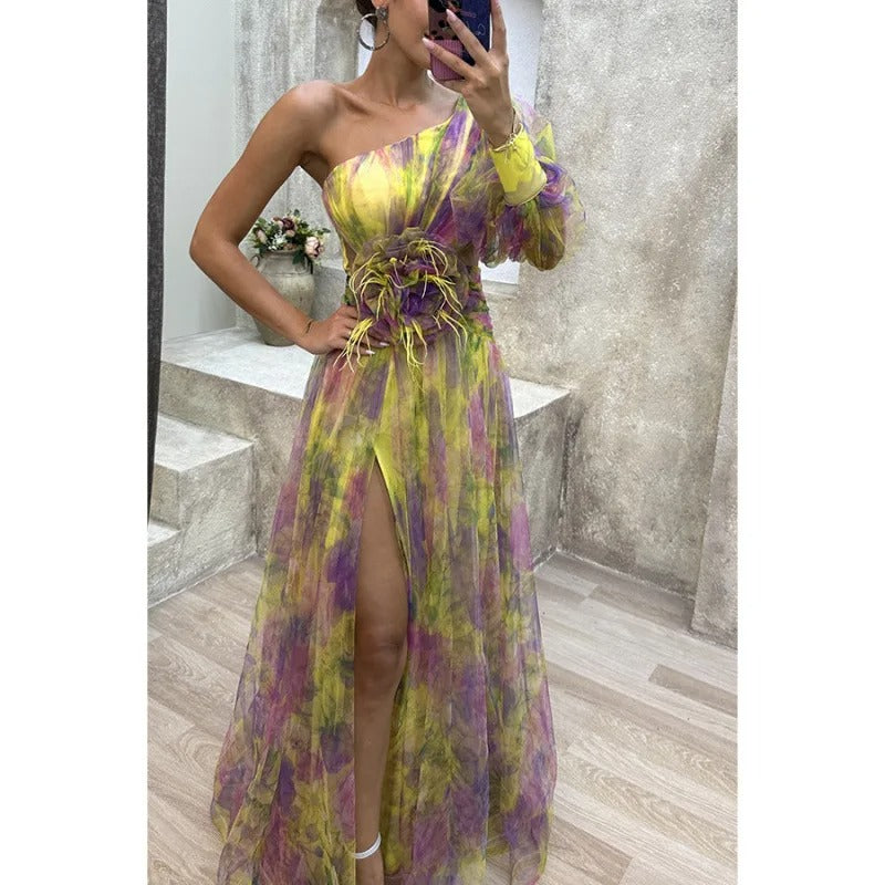 Elegante vestito lungo semi-trasparente a fantasia floreale