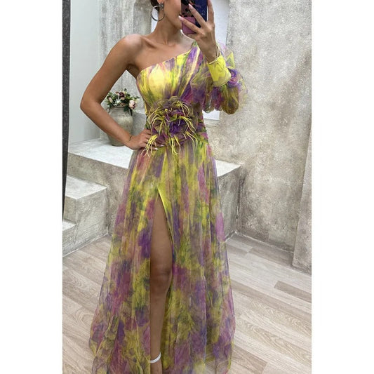 Elegante vestito lungo semi-trasparente a fantasia floreale
