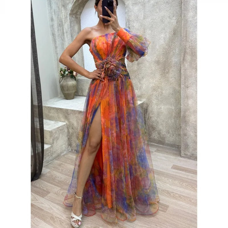 Elegante vestito lungo semi-trasparente a fantasia floreale
