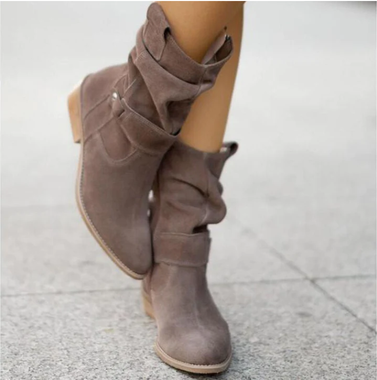 Eleganti stivali da donna – perfetti per il lavoro o outfit casual