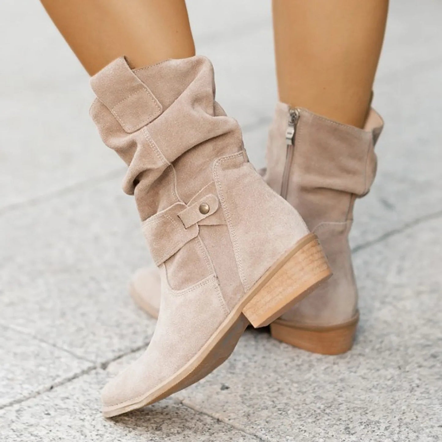 Eleganti stivali da donna – perfetti per il lavoro o outfit casual