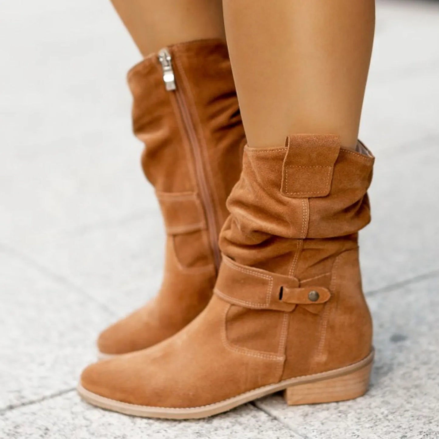 Eleganti stivali da donna – perfetti per il lavoro o outfit casual