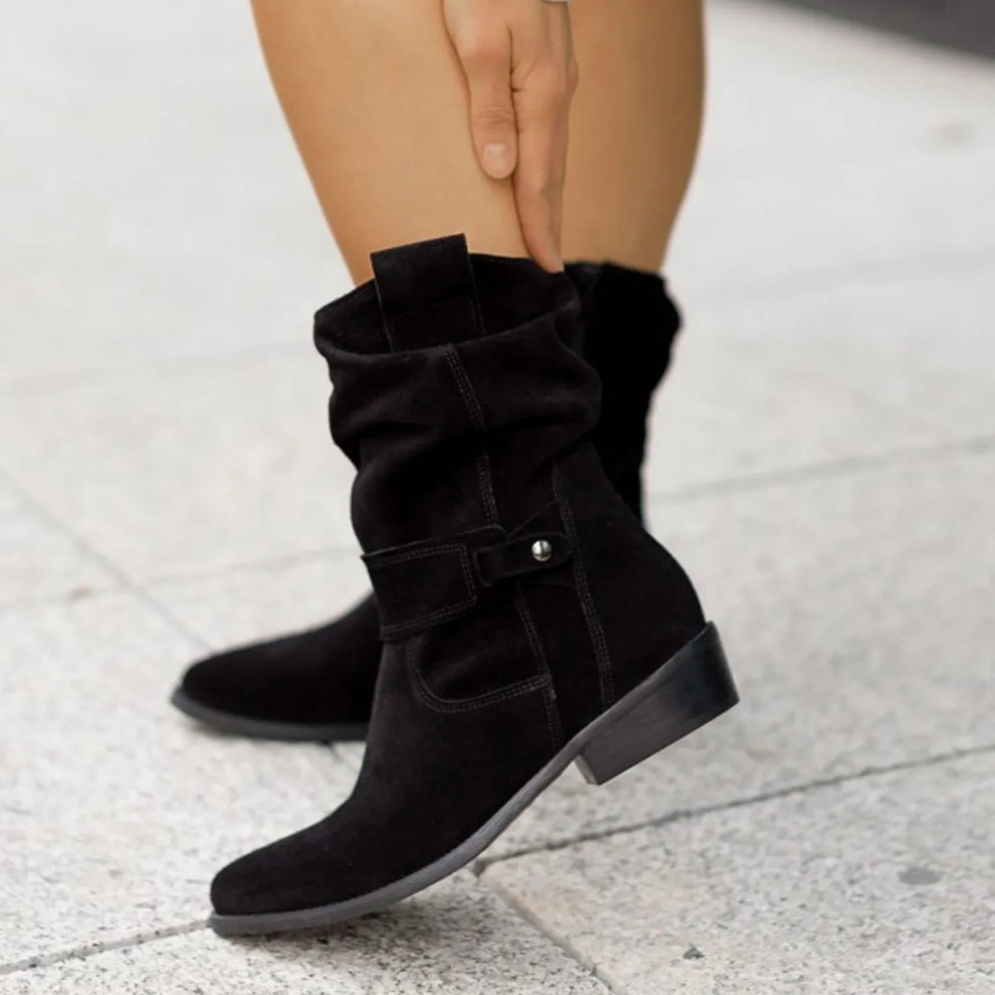 Eleganti stivali da donna – perfetti per il lavoro o outfit casual