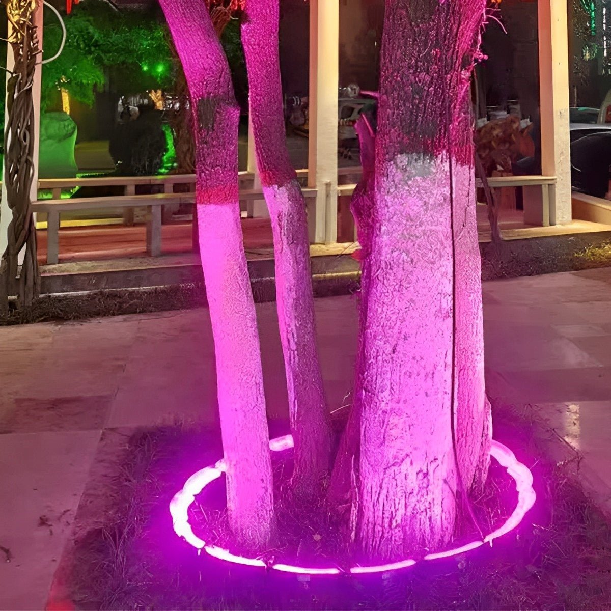 Faretto LED curvo da giardino con picchetto, 12W, RGB e bianco caldo, IP65