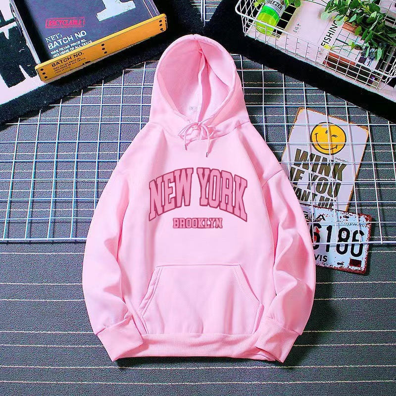Felpa con cappuccio da donna con elegante stampa Brooklyn