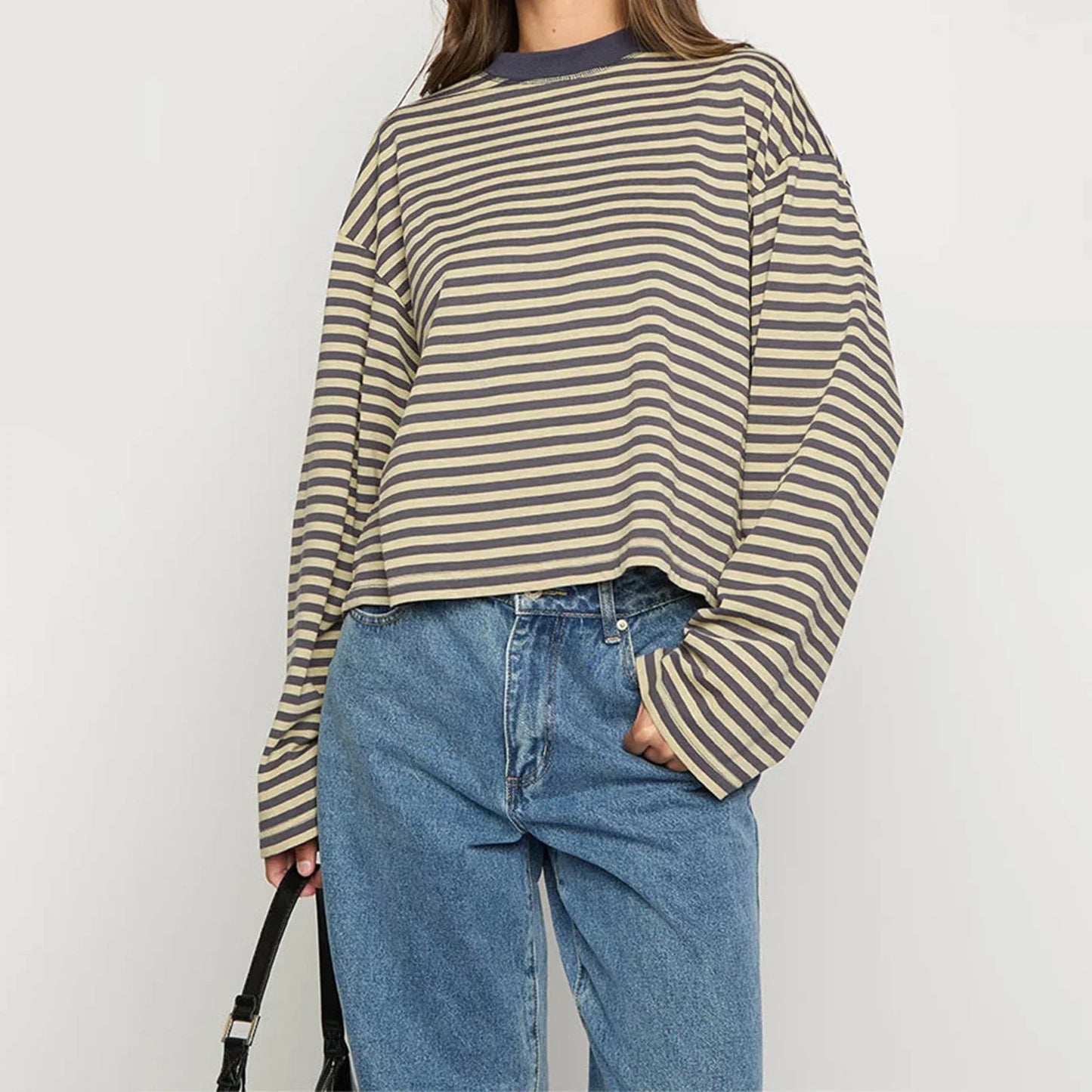Felpa da donna oversize a righe a maniche lunghe con girocollo