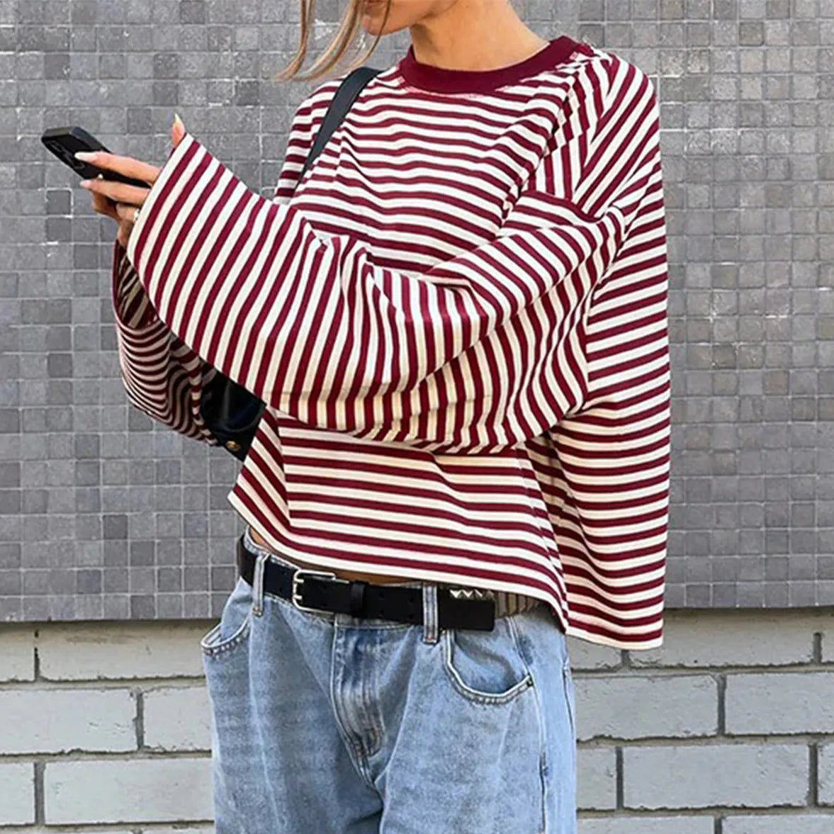 Felpa da donna oversize a righe a maniche lunghe con girocollo