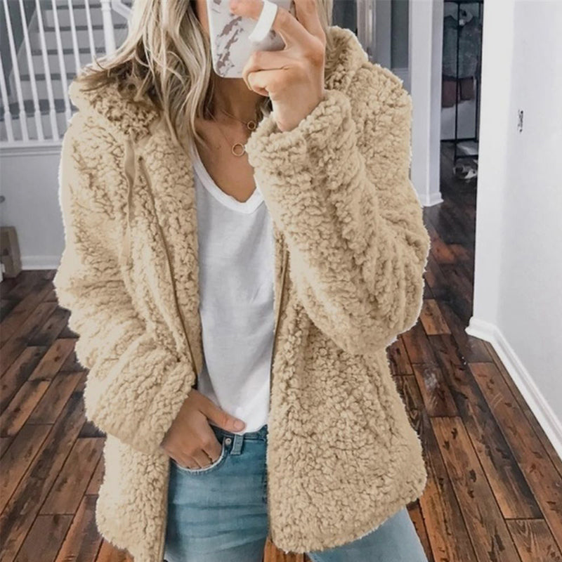 Giacca da donna in pile con zip e cappuccio
