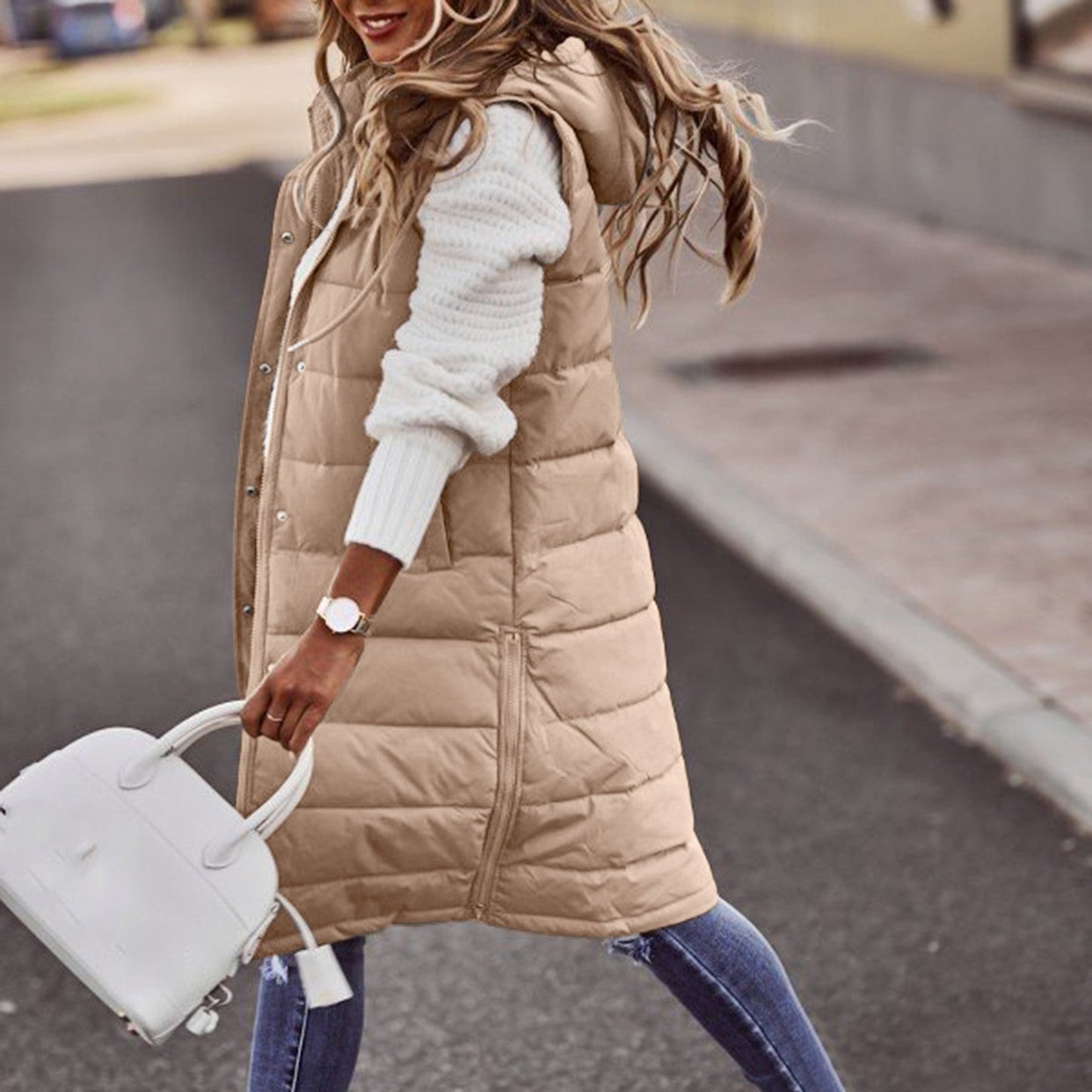 Gilet imbottito da donna con cappuccio