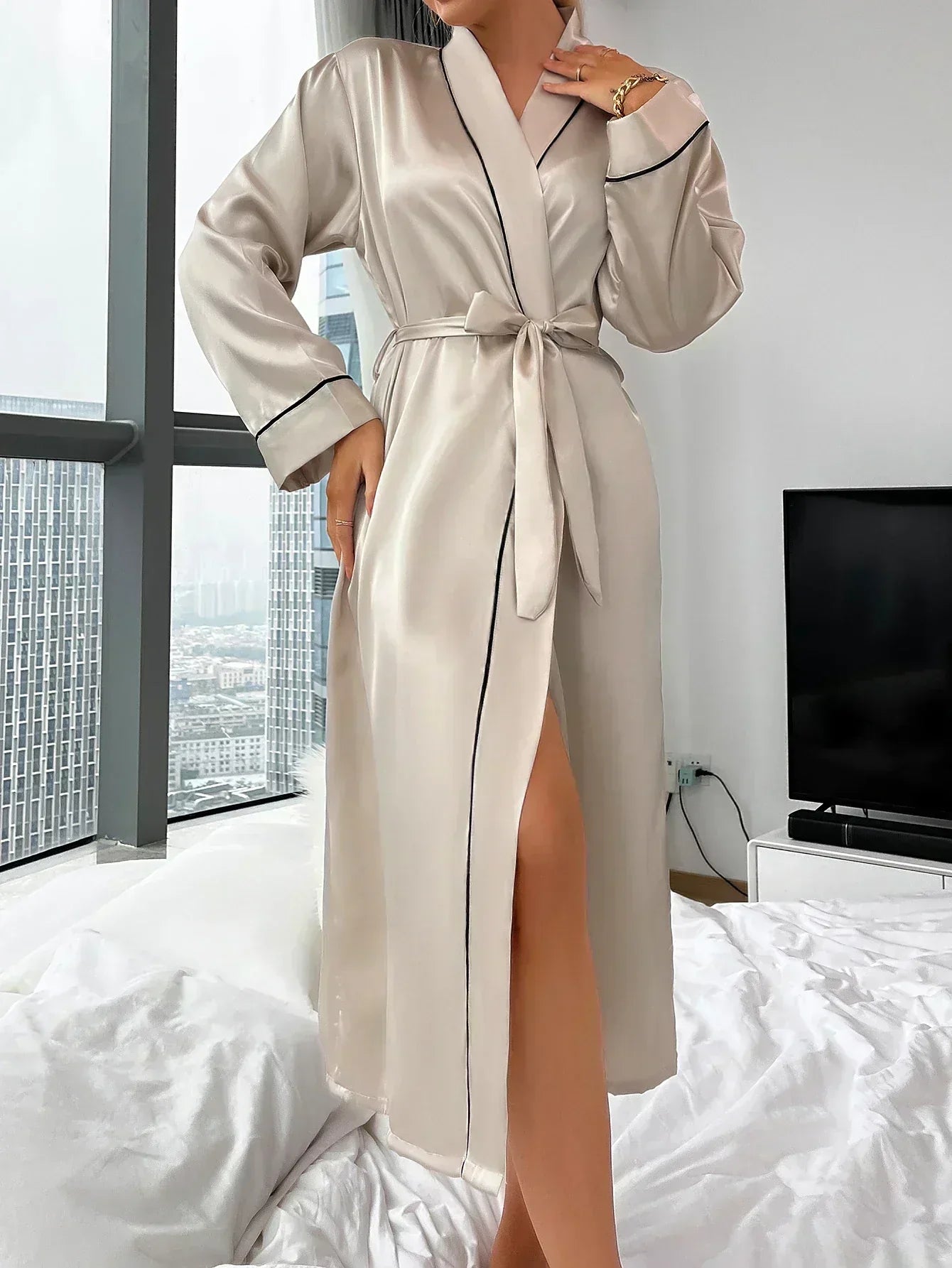 Kimono Classico in Raso | Eleganza Senza Tempo e Comfort
