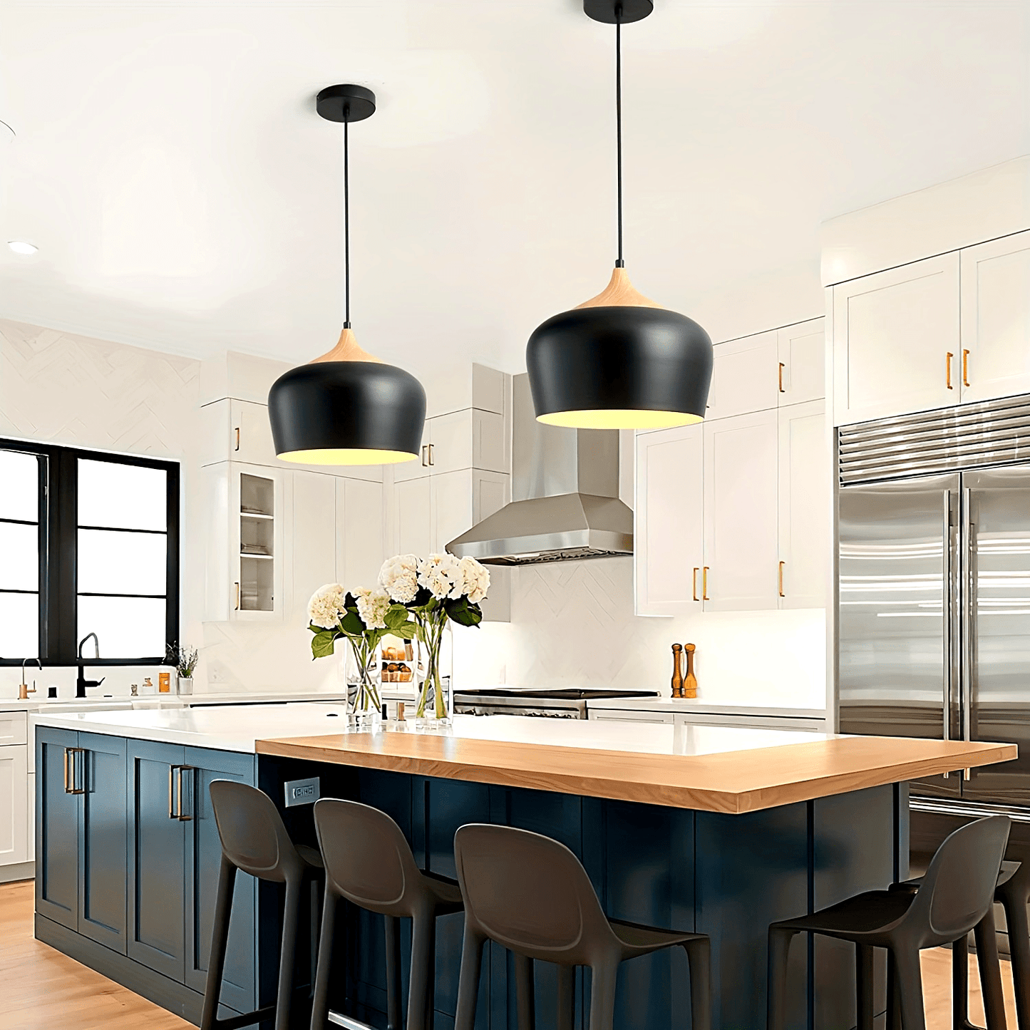 Lampada a sospensione moderna in stile scandinavo | Struttura in ferro con dettagli in legno