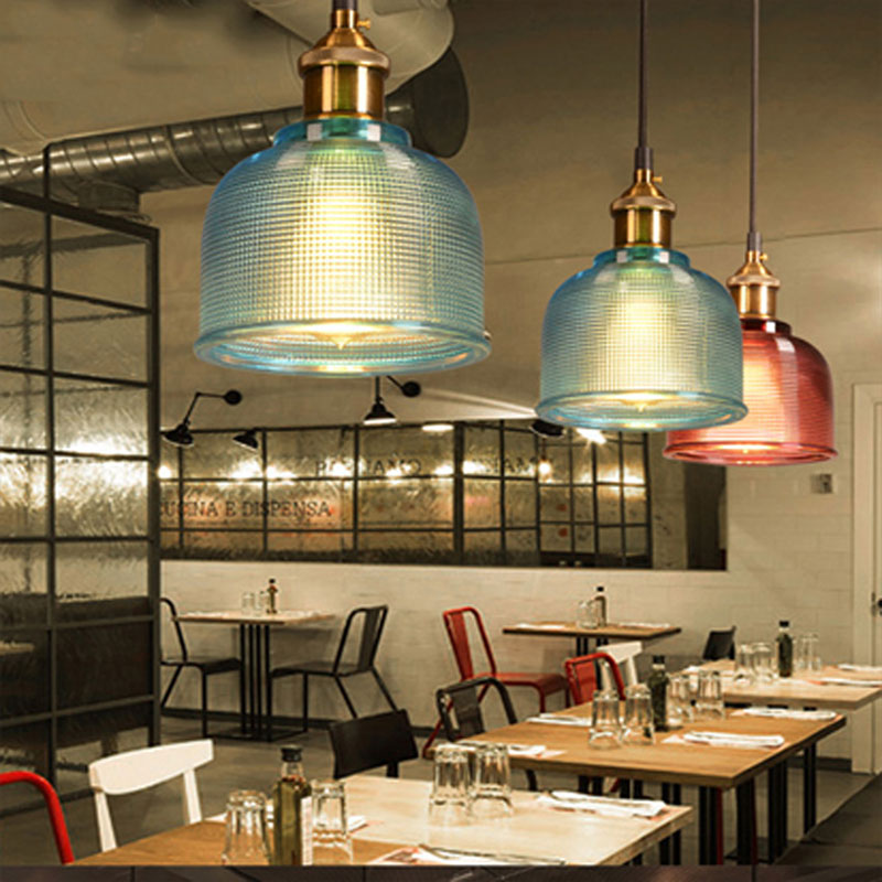 Lampada a sospensione retrò in vetro dal design vintage europeo