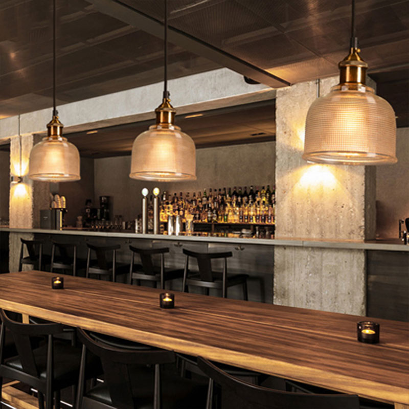 Lampada a sospensione retrò in vetro dal design vintage europeo