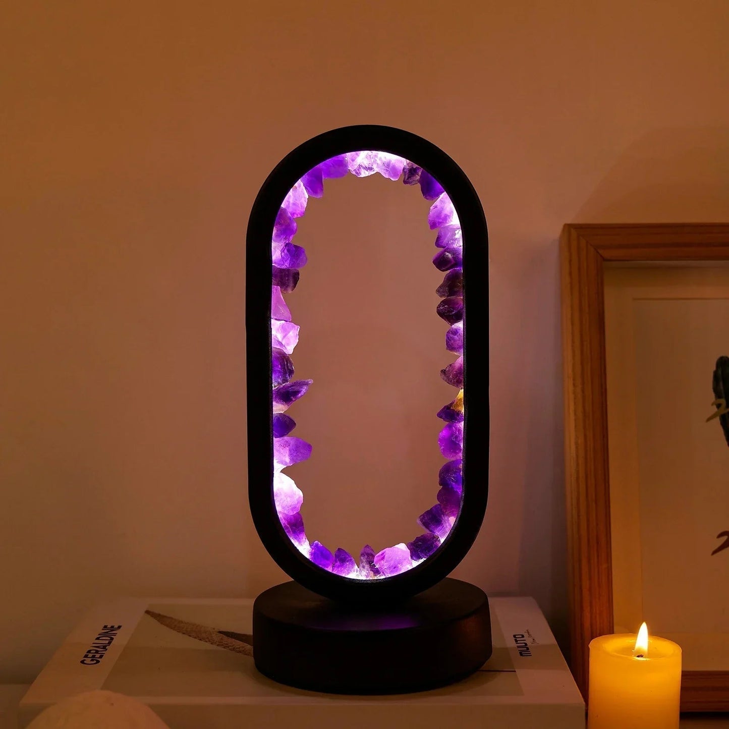 Lampada con cristallo naturale di ametista – luce rilassante per camera da letto e meditazione