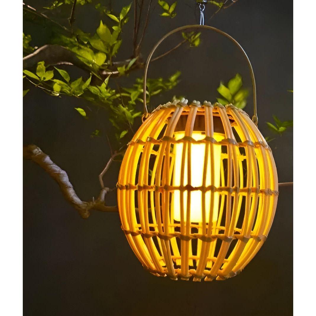 Lampada da giardino solare in rattan con illuminazione automatica per esterni