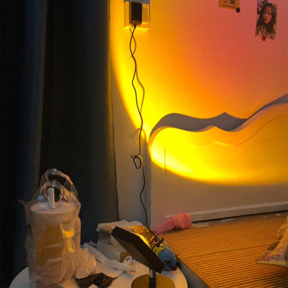 Lampada da tavolo a LED effetto tramonto retrò