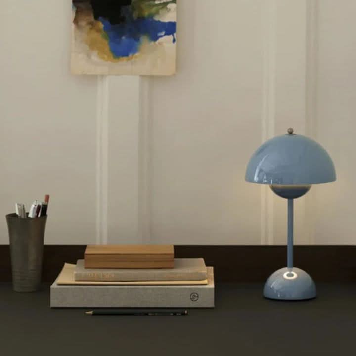 Lampada da tavolo a LED wireless moderna con dimmer