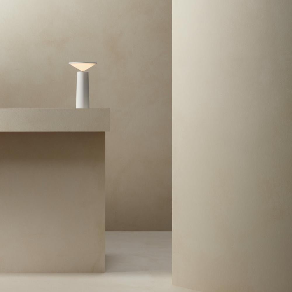 Lampada da tavolo Libra | Illuminazione di design moderna e dimmerabile