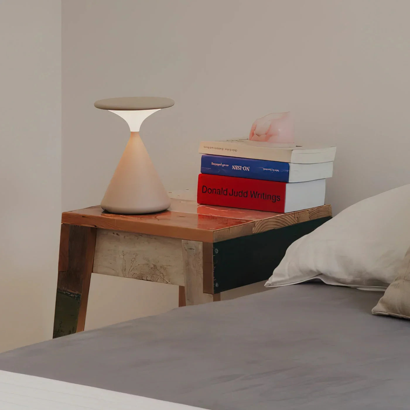 Lampada da tavolo senza fili | Design a clessidra