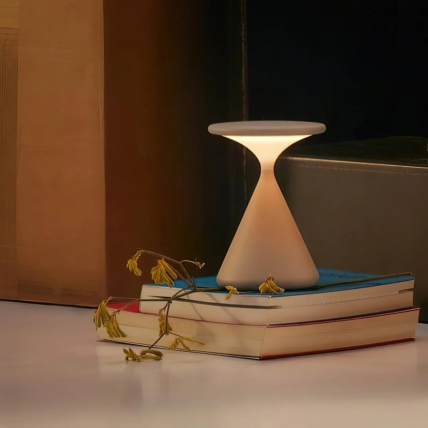 Lampada da tavolo senza fili | Design a clessidra
