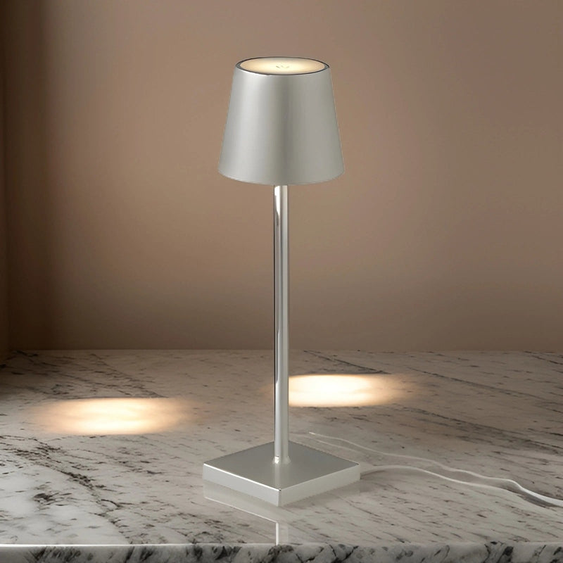 Lampada da Tavolo Senza Fili Ricaricabile - Elegante LED per Interni ed Esterni