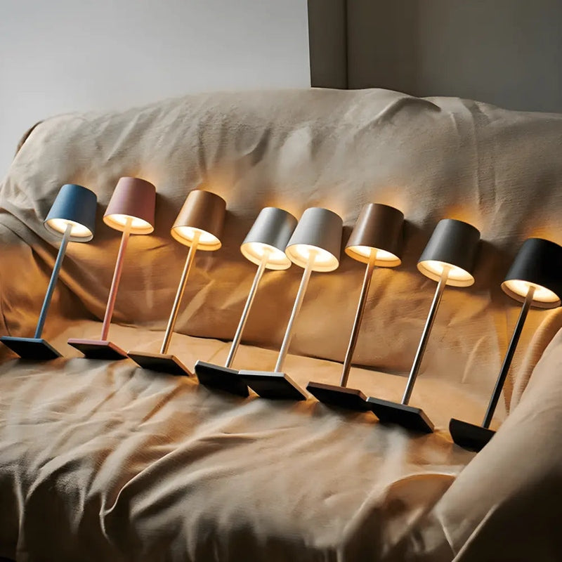 Lampada da Tavolo Senza Fili Ricaricabile - Elegante LED per Interni ed Esterni