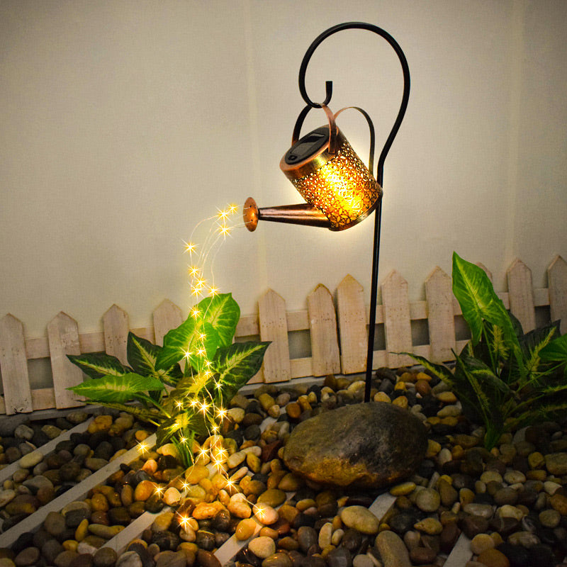 Lampada decorativa da giardino a forma di annaffiatoio