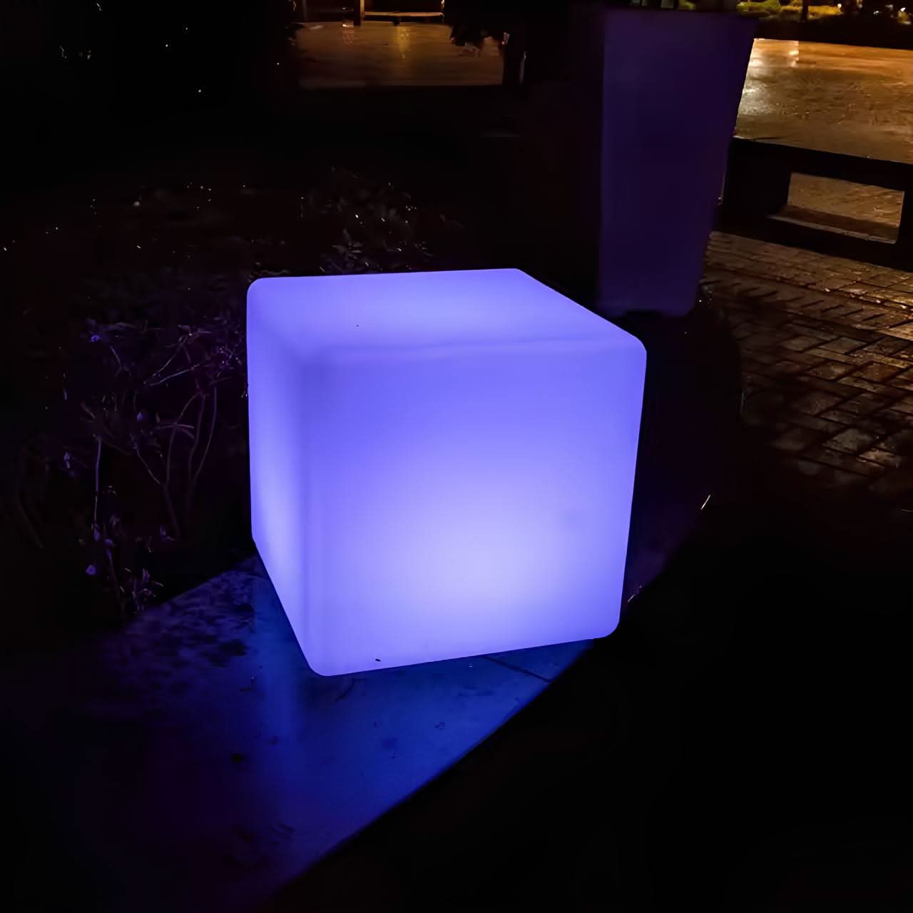 Lampada LED da giardino a cubo senza fili