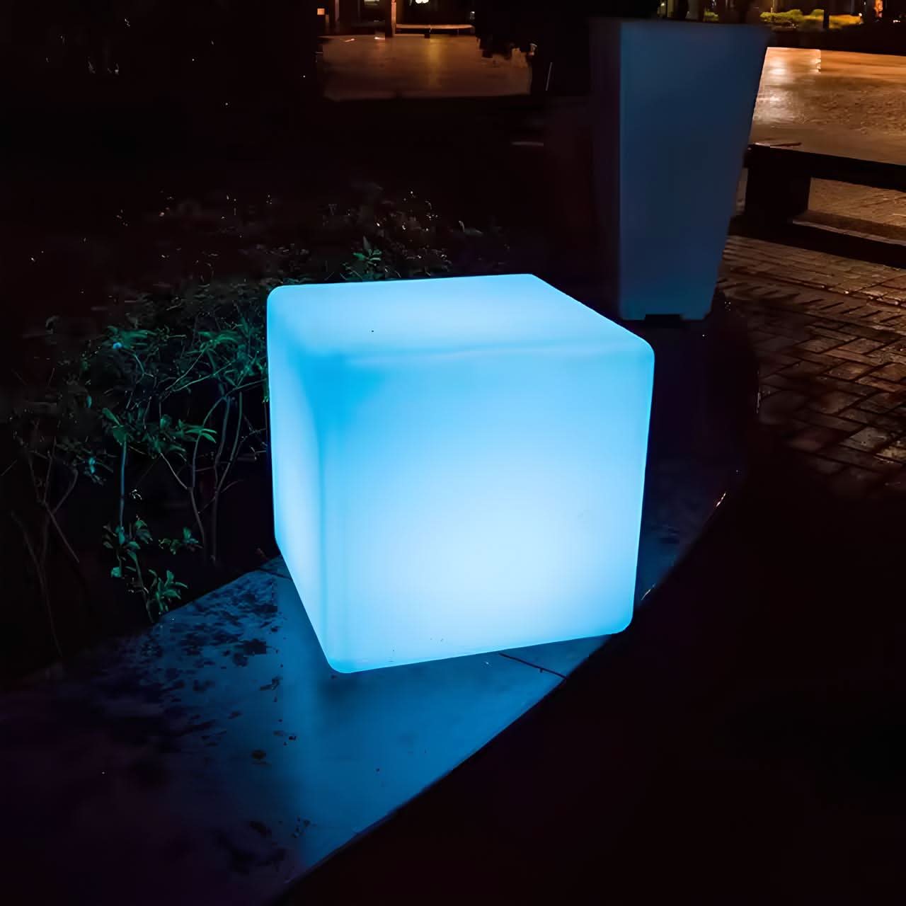 Lampada LED da giardino a cubo senza fili