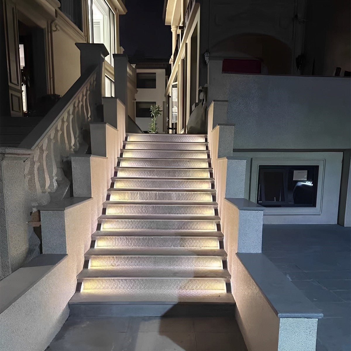 Luce solare da esterno per scale con sensore di movimento, ABS, IP65, luce bianca calda 3000K