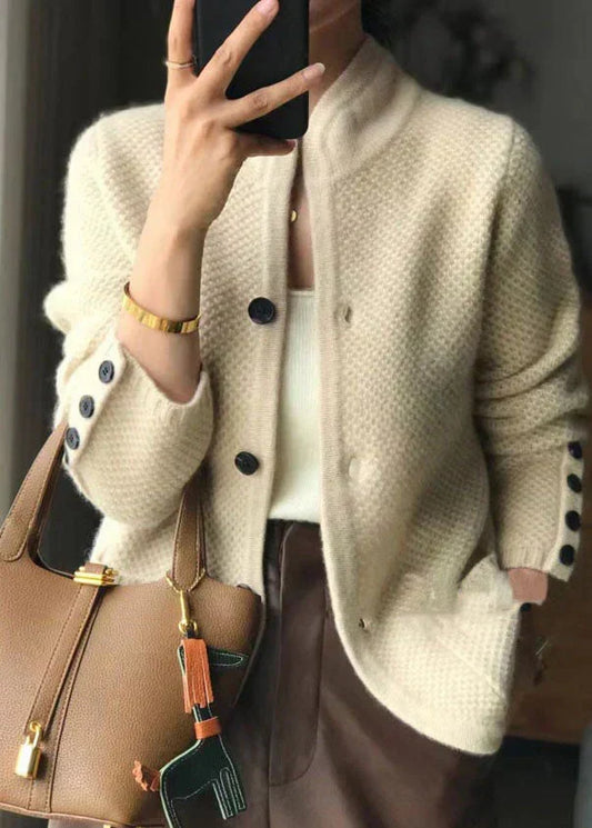 Lussuoso cardigan in maglia comodo