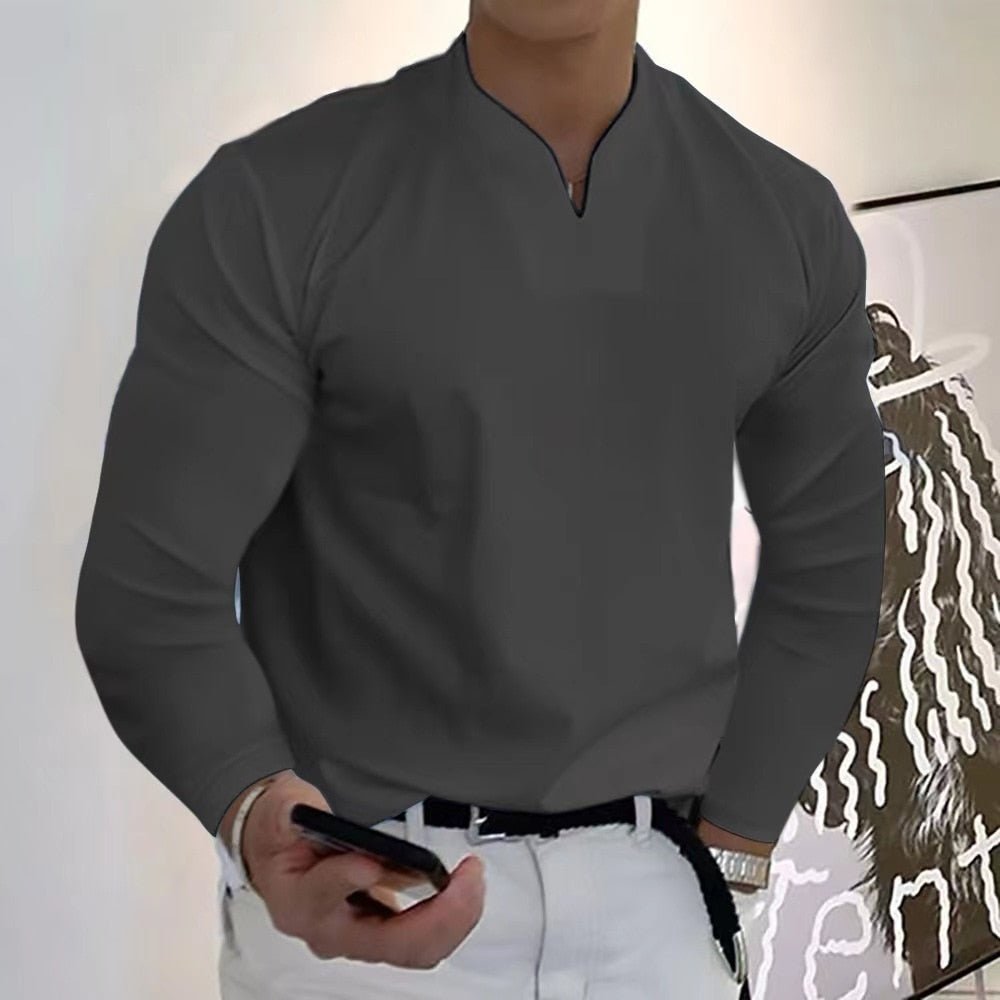 Maglia sportiva a maniche lunghe con scollo a V