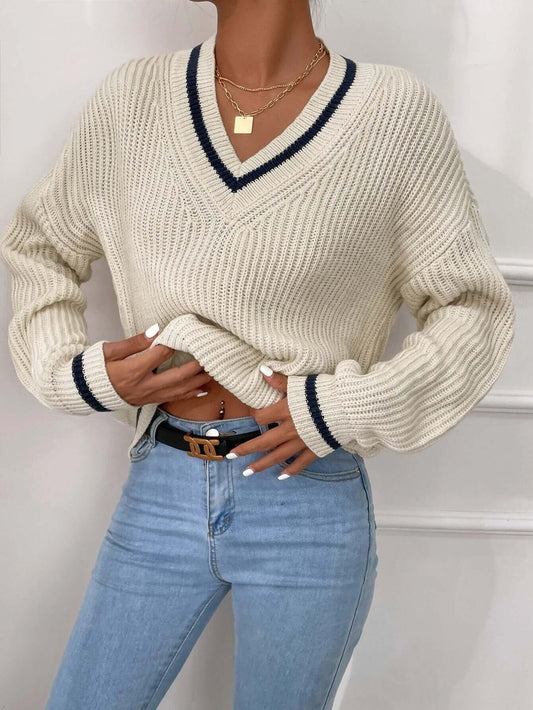 Maglione da donna a righe con scollo a V e vestibilità morbida