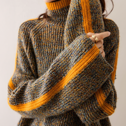 Maglione dolcevita da donna in maglia con strisce sulle maniche