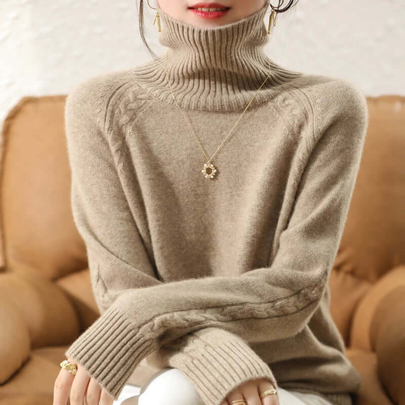 Maglione in maglia a collo alto da donna
